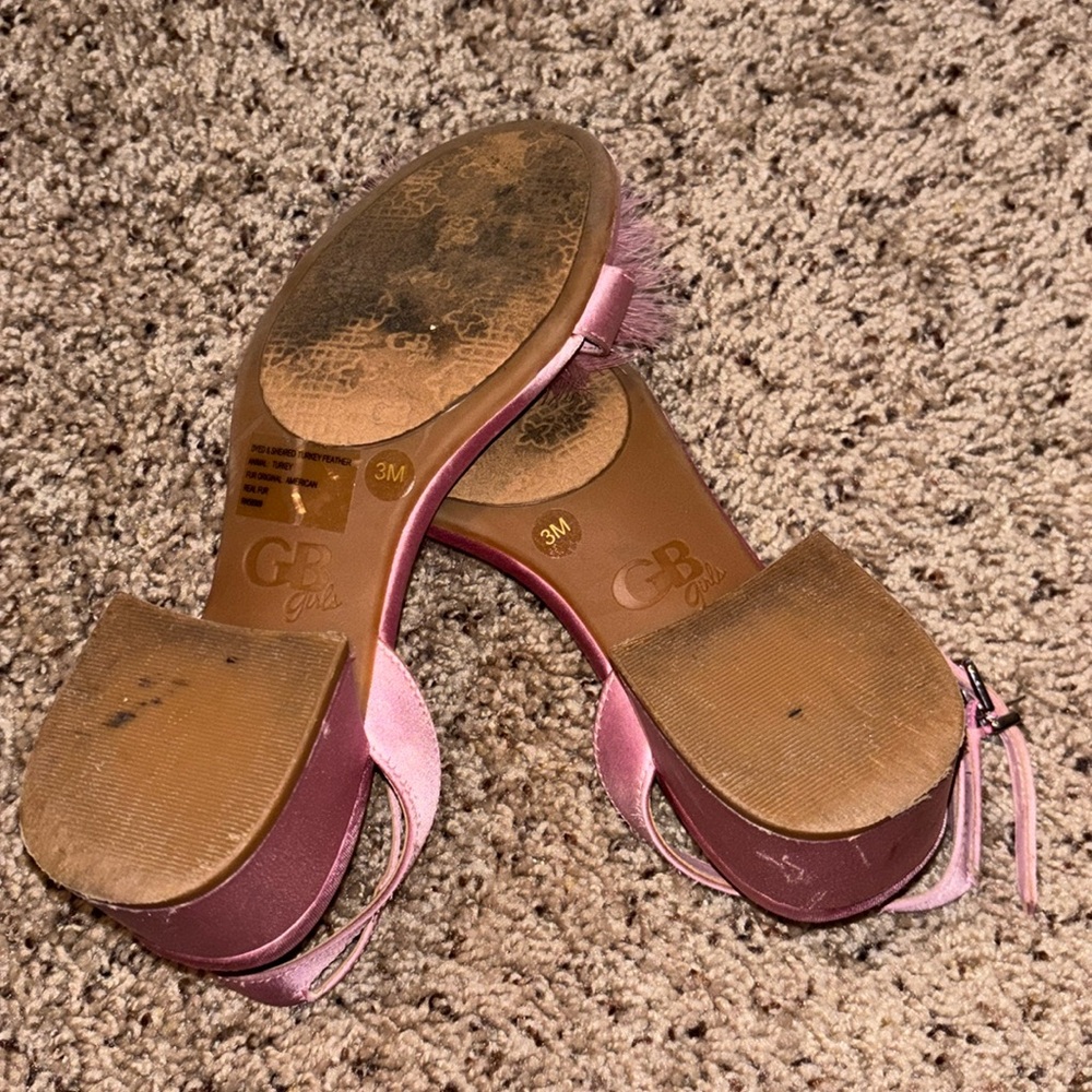 GB Girls' Neela-Girl Feather Heels (Youth) Size 3 - Picture 5 of 5
